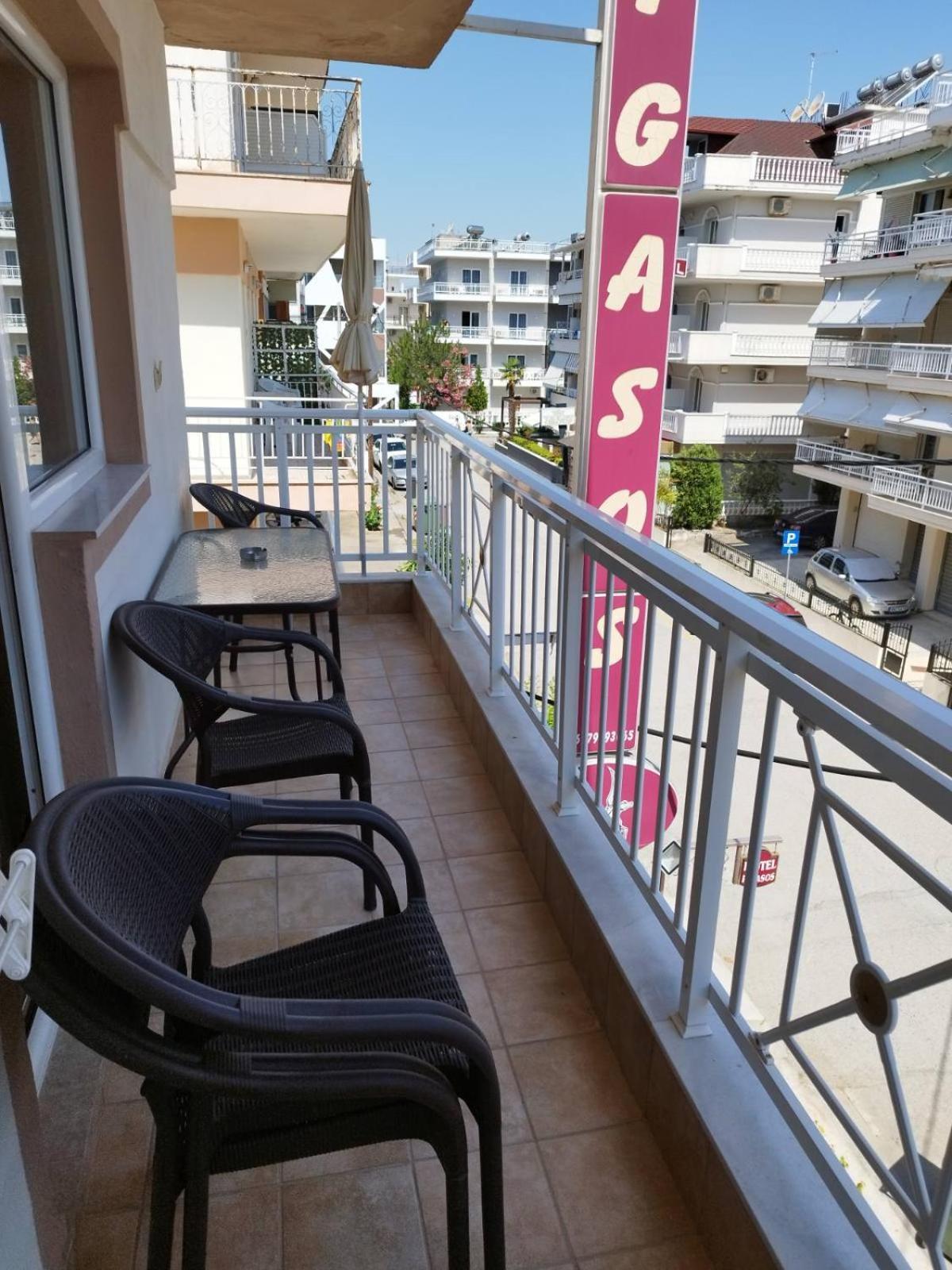 Hotel Villa Pigasos Паралия-Катерини Экстерьер фото
